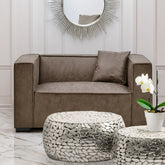 Fauteuil Bibe large tissu effet peau marron vintage