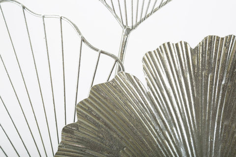 Panel de pared metálico plateado Goxy con motivos geométricos y florales