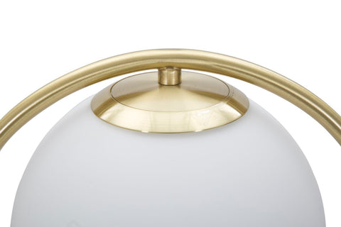 Lampe de table Glamy en métal doré avec sphère en verre blanc