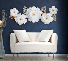 Panneau décoratif métal 3D blanc motifs fleurs et feuilles