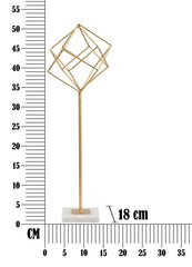 Sculpture géométrique en métal doré et base en marbre