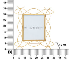 Cadre photo en métal doré design sinueux