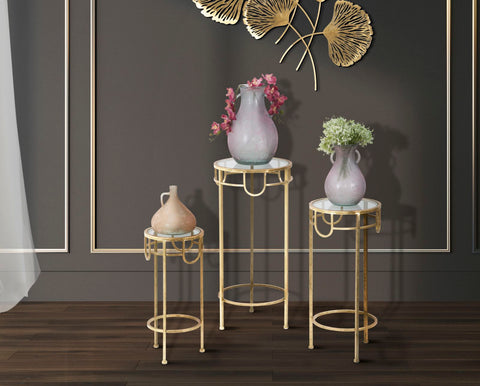 Ensemble de 3 tables rondes Métal Doré et Verre Transparent