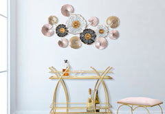 Panneau mural en métal motif floral Pinky