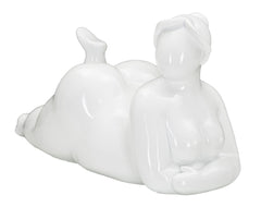 Statue femme allongée blanche