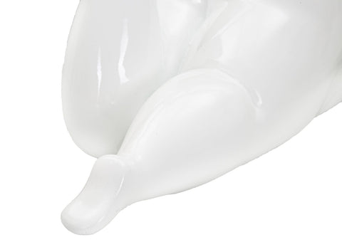 Statue femme allongée blanche