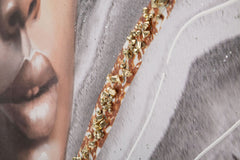 Peinture murale Naomi avec cadre en bois et applications en tissu