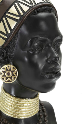 Statue femme Masaï coiffe et bijoux décoratifs