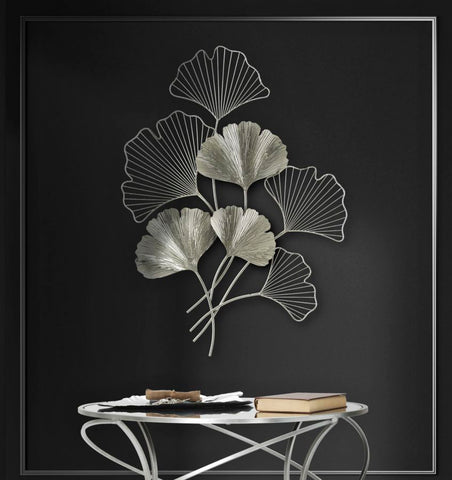 Panel de pared metálico plateado Goxy con motivos geométricos y florales