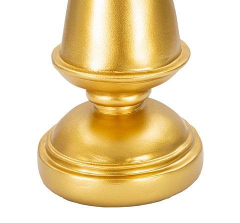 Roi d'échecs doré décorations noires