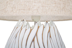 Lampe de table Honduras Résine décorations linéaires Abat-jour en tissu Beige