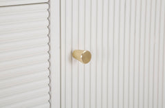 Armoire Matera bois blanc avec plateau bois brun et pieds métal doré