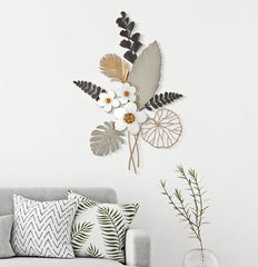 Panneau mural décoratif en métal 3D branches de fleurs colorées et feuilles