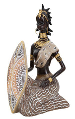 Statuette Femme Indigène avec Bouclier