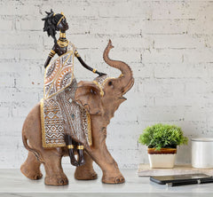 Statuette Femme Indigène sur Éléphant