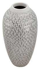 Vase en résine décoré de sculptures médiévales
