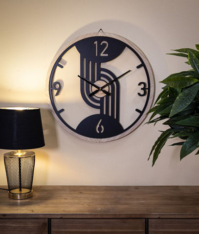 Reloj de pared redondo de metal y madera
