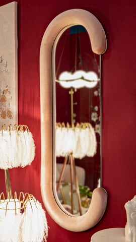 Miroir mural Chantal en bois et velours rose