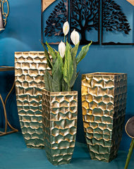 Porte-vase carré ensemble de 3 pièces métal doré avec décorations en relief