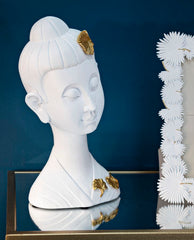 Tête de Bouddha décorée feuilles d'or