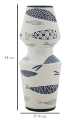 Vase en céramique blanche décoré de poissons et motifs bleus