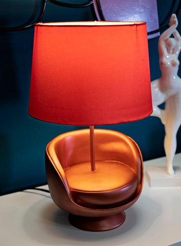 Lampe de table Midcentury résine rouge abat-jour tissu rouge