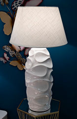 Lampe sur pied céramique blanche abat-jour tissu blanc