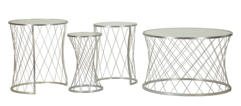 Ensemble de 4 tables en métal argenté motif diamant plateau en verre trempé