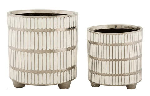 Ensemble de deux vases en céramique décorés argenté