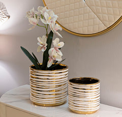 Ensemble de vases en céramique décorés doré