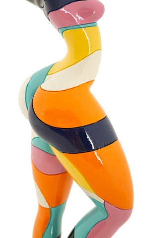 Escultura Bailarina Rubic acabado multicolor base negra