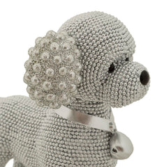Chien Caniche Argenté