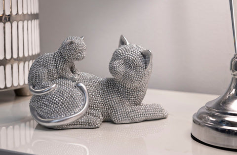 Estatua de Gata Madre con Cachorro Plateada