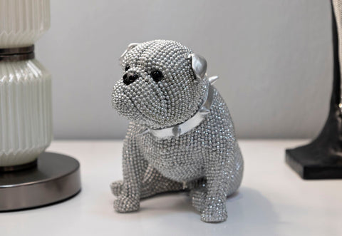 Estatua Bulldog Sentado Diamantes y Collar Plateado