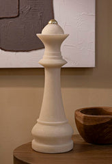 Statuette Reine d'échecs claire avec détails dorés