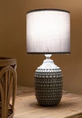 Lampe de chevet motifs en relief base Grise abat-jour Grise
