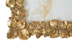 Frame with four-leaf clovers, 21.5 x 1.8 x 26.7 cm
(Internal dimensions: 15 x 20 cm)