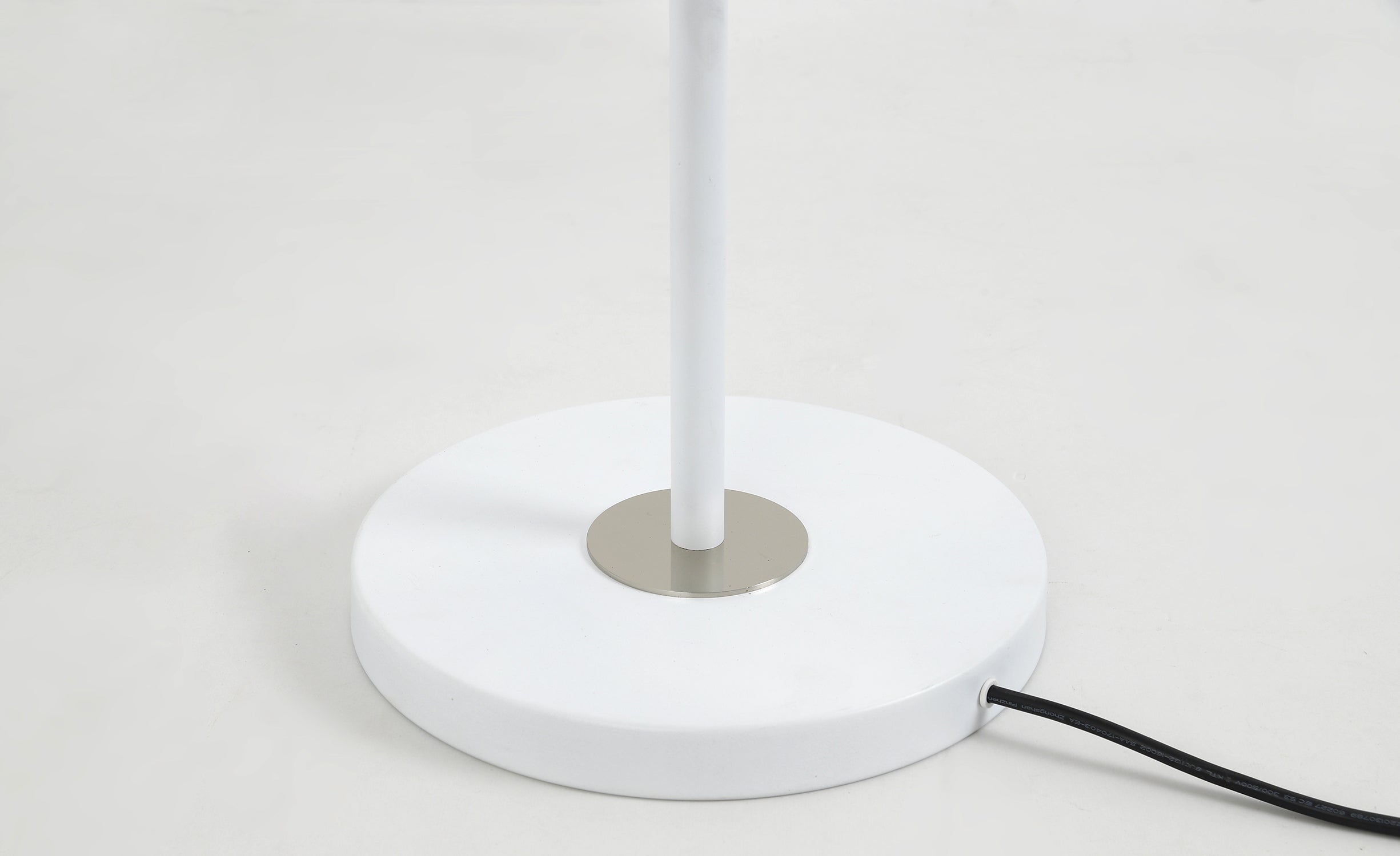 Lampadaire avec tablettes Steppa Blanc et Bois