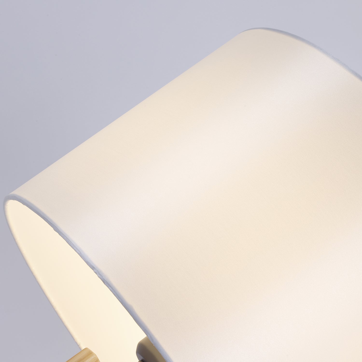 Lampadaire scandinave Wanda Bois et Blanc