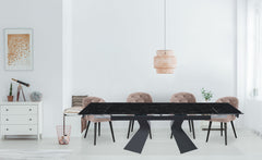 Table à manger extensible Icaria en Verre effet marbre noir et pieds Métal Noir