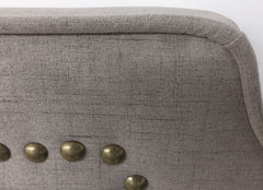Tête de lit Milana 140cm Tissu Taupe avec clous de tapissier