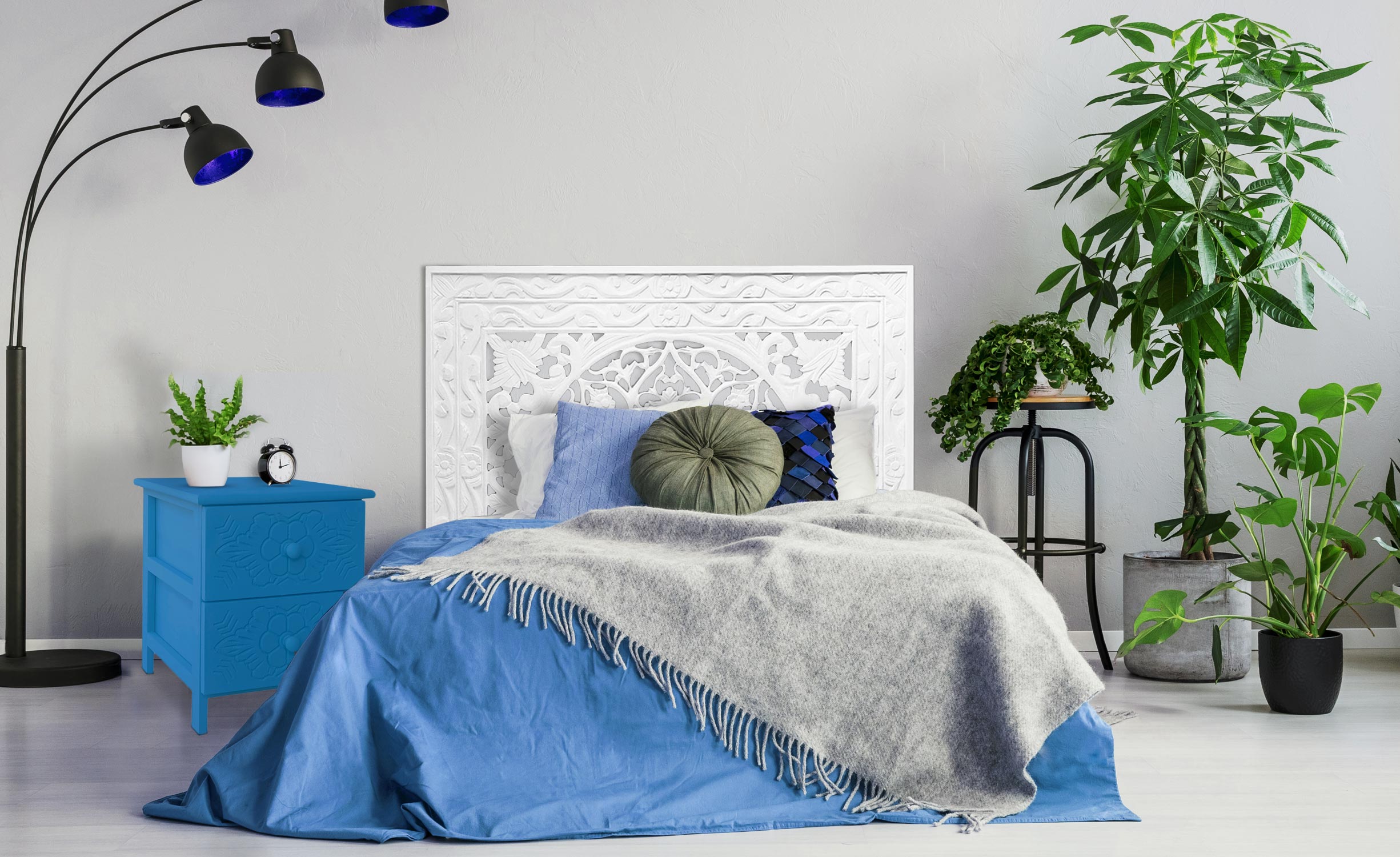 Table de chevet sculptée style marocain Chevignon L36cm Bois Bleu