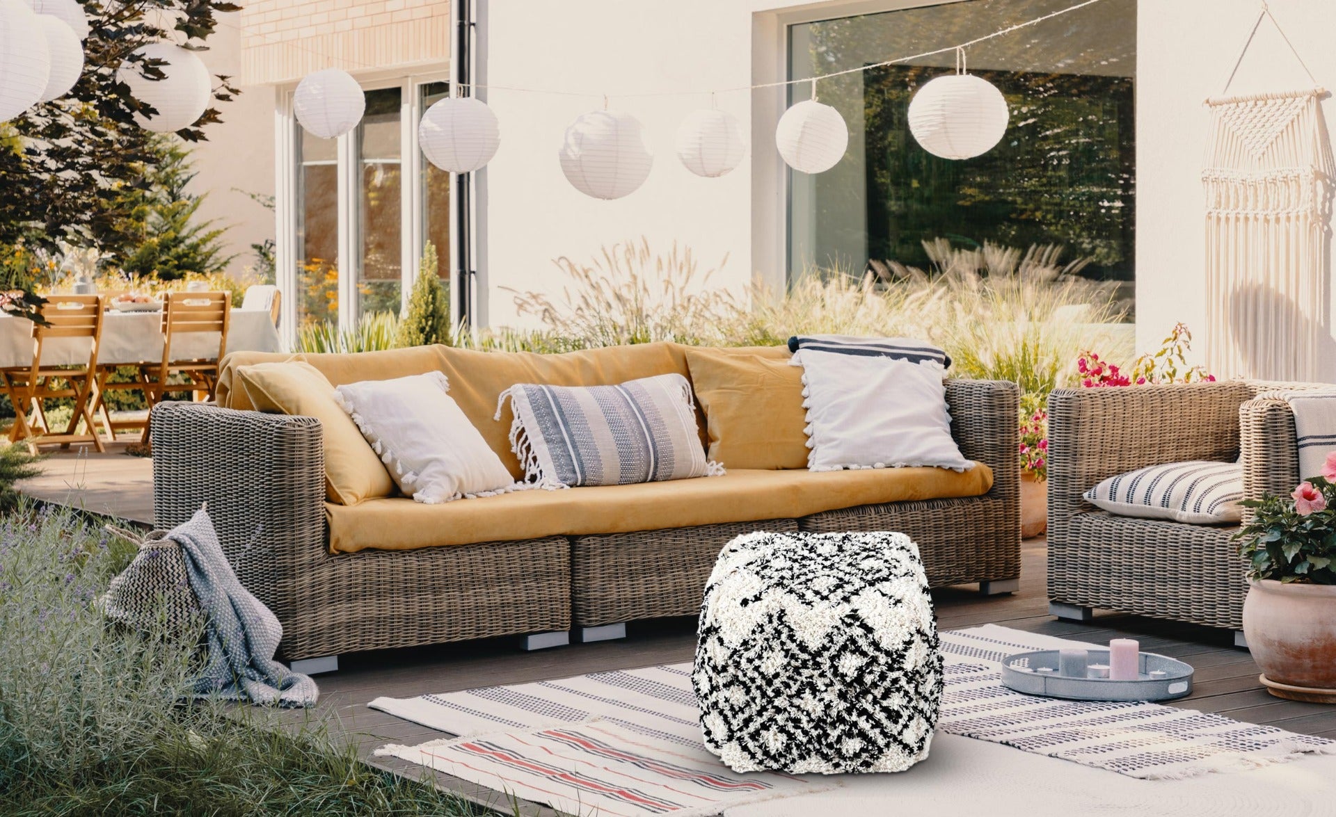 Pouf Tibet Tissu Blanc et Noir